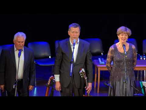 Видео: Трио биофака МГУ и ансамбль КСП МИФИ. 1 отделение.