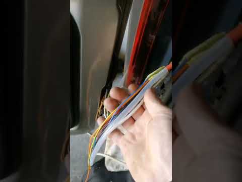 Видео: лада ларгус ремонт задней двери