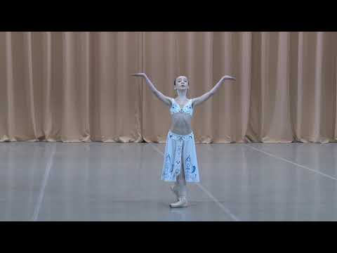 Видео: Вариация Никии из балета "Баядерка" Костарева Кира