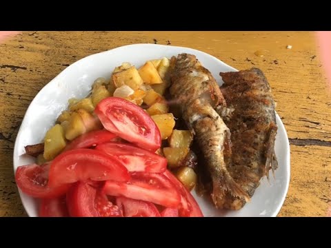 Видео: КУХНЯ ОТШЕЛЬНИКА. Жаренный лещь с картошкой.