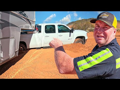 Видео: Как это вообще произошло?! GMC застрял в песке!
