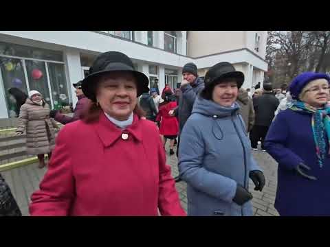 Видео: 10.11.24г..."Любовь Не Предавал"... звучит на танцполе в Гомельском парке...