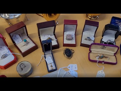 Видео: Что нового на блошином рынке Ванкувера? Поиск сокровищ.