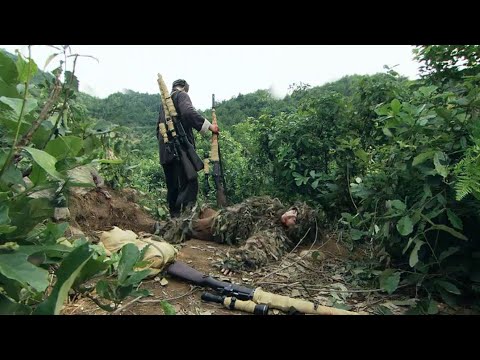Видео: Он нес три снайперские винтовки и убил трех лучших японских снайперов.