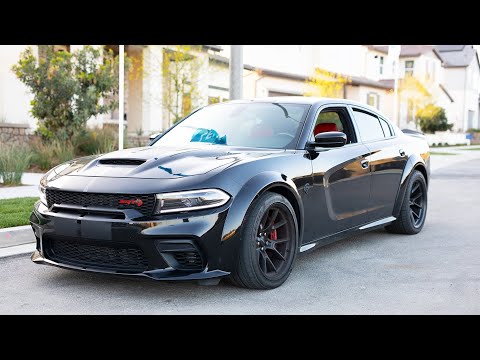 Видео: REDLINEING моего 850-сильного Hellcat Redeye
