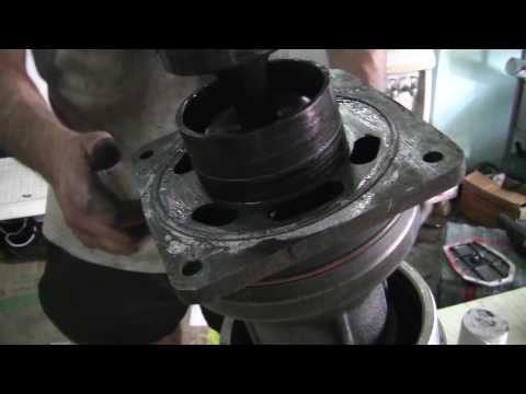 Видео: ремонт вибротрамбовки (пятки) замена гофропыльника