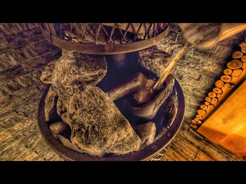 Видео: Печь Атмосфера для бани и сауны. Учусь топить эту печь самостоятельно и замеряю поддачи литрами.