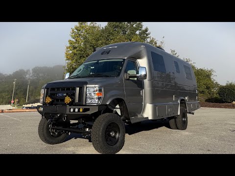 Видео: Дом на колесах Coach House Heritage 4x4