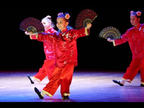 Видео: Студия "Микс дэнс", Китайский с веерами. Dance studio "Mix Dance", Chinese dance with fans.
