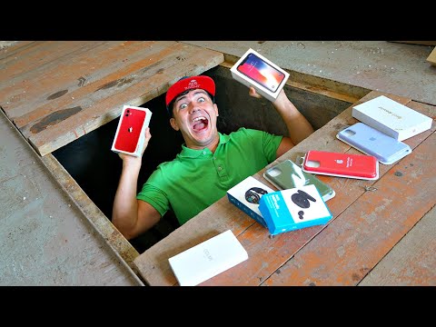 Видео: Открыли подвал гаража, который мы купили на аукционе, а там куча техники...