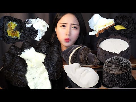 Видео: Роскошный черный десерт 🗻 Чизкейк торт ASMR МукбангㅣBlack Dessert Mukbang Cake