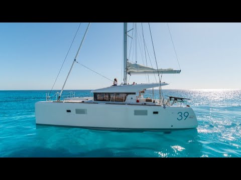 Видео: Обзор Катамарана Lagoon 39