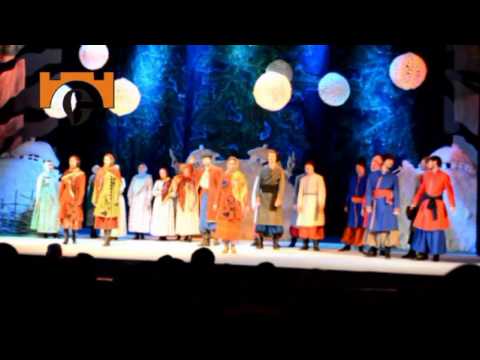 Видео: Вистава "НІЧ ПЕРЕД РІЗДВОМ", ЧАСТИНА 1.  7.02.2013 р. Драмтеатр ім Франка.