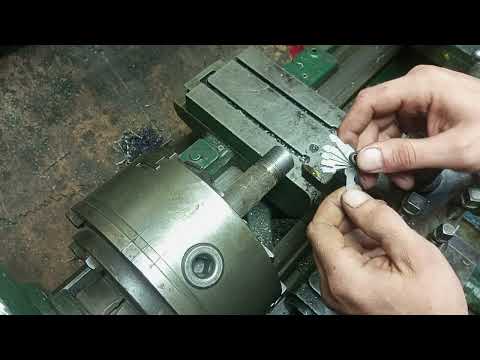 Видео: КАК МОЙ СТАНОК ТВ320 РЕЖЕТ РЕЗЬБЫ.