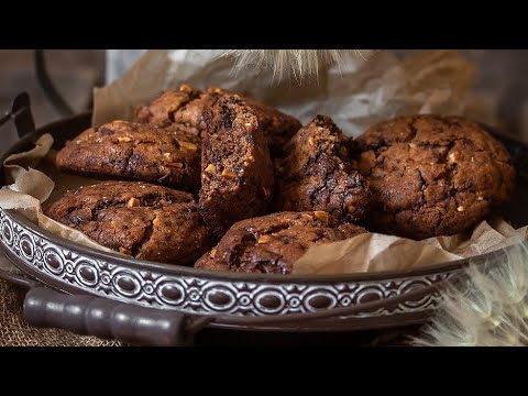 Видео: РЕЦЕПТ ПЕЧЕНЬЯ С ШОКОЛАДОМ И ОРЕХАМИ |  COOKIES с шоколадом