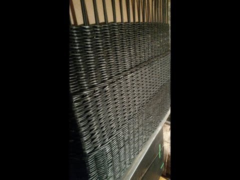 Видео: Как  покрасить газетные трубочки в черный цвет легко.