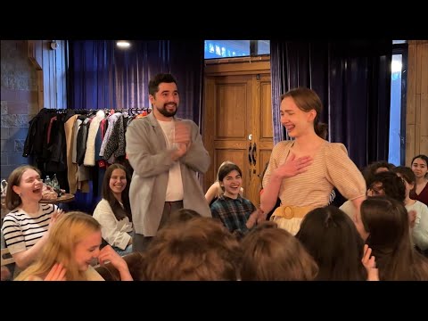 Видео: КАК ЧИТАТЬ БАСНИ, ПРОЗЫ, СТИХИ?! Мастер-класс для поступающих в театральный.