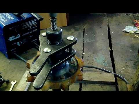 Видео: Самодельные съемники подшипников для "БУРАНа"