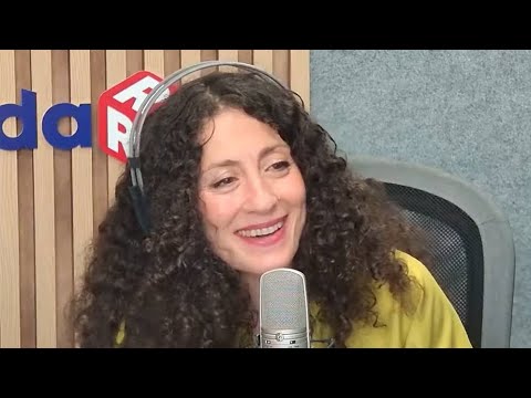 Видео: Саня Армутлиева: ПОПФОЛКЪТ ДОМИНИРА в България, но той се оттласна от чалгата!