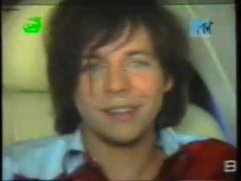 Видео: Репортаж со съёмок клипа на песню "Это по любви" группы Мумий Тролль ( MTV, 24-26.05.2002)