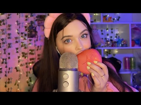 Видео: ASMR Eating🍔РОЗОВЫЙ БУРГЕР Hello Kitty из «Вкусно и точка»💖Сочный Звук, Максимум Удовольствия