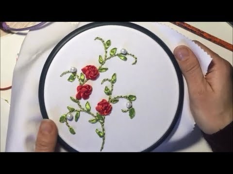 Видео: Простые цветы из атласной ленты /  Simple flowers made of satin ribbon