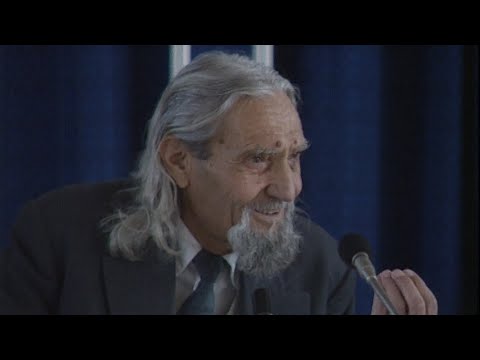 Видео: Ваклуш Толев: Египетските пирамиди са построени чрез промяна структурата на атома (акцент от ЛЕКЦИЯ)