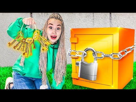 Видео: Нашли 1000 Ключей К Таинственному Ящику!