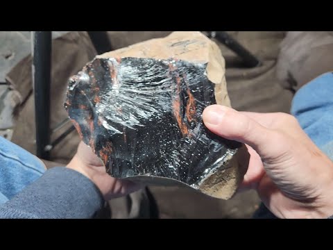 Видео: 2015 — Большой блок обсидиана #обработкакремнем