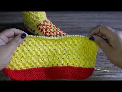 Видео: Яркие сапожки-носочки на двух спицах//МК