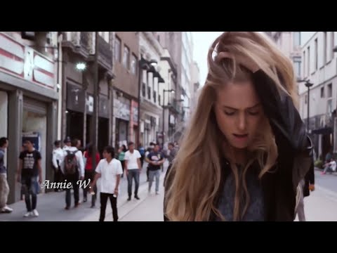 Видео: Мария Чайковская - Я буду тонкой Нитью на Твоём запястье
