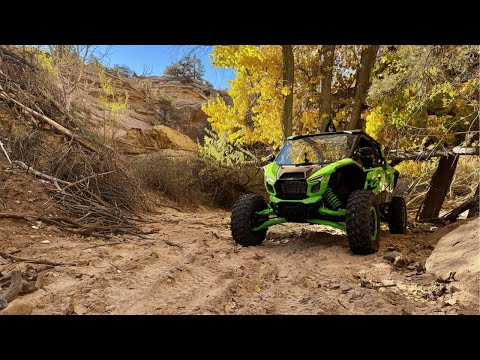 Видео: Сможет ли Kawasaki H2 покорить ХОГ-КАНЬОН?