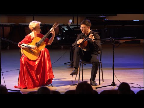 Видео: Piazzolla - Nightclub 1960 & Concert d'aujourd'hui / Пьяццолла «Ночной клуб 1960» и «Концертный зал»