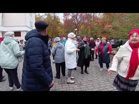 Видео: Фаина....... 18.10.25 Гомель парк Луначарского 🥰💫