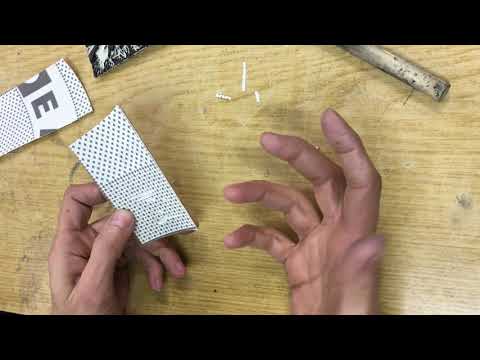 Видео: Линогравюра. Техника резьбы, выбор материала и инструменты.