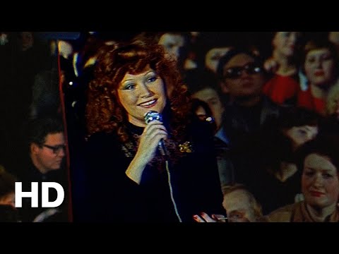 Видео: Алла Пугачёва - Маэстро (Official HD Video) [Live]
