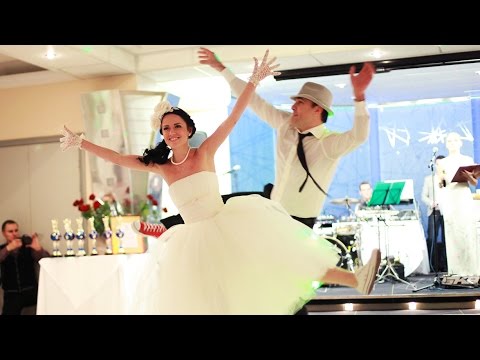 Видео: КЛАССНЫЙ СВАДЕБНЫЙ ТАНЕЦ! Линди хоп!