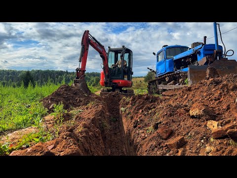Видео: СТРОИТЕЛЬСТВО КАРКАСНОГО ДОМА ПРОДОЛЖАЕТСЯ. Экскаватором Прокопали Траншеи под КОММУНИКАЦИИ! 
