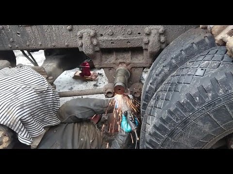 Видео: Разбираем балансиры Камаз, ступицы и шлифую переход на оси балансир!!!