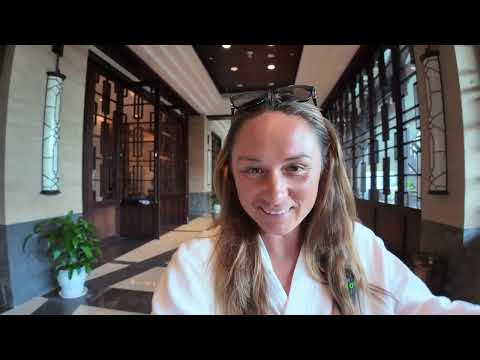 Видео: Crowne Plaza Danang  Обзор отеля у пляжа | Лучший отдых во Вьетнаме?