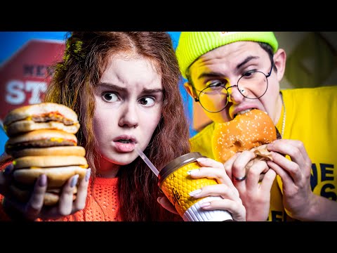 Видео: Funny Friends ПРОТИВ Funny Teens! 30 секунд ЧЕЛЛЕНДЖ!