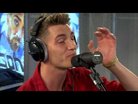 Видео: Алексей Воробьев - Остров Невезения (LIVE @ Авторадио)