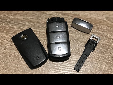 Видео: Как заменить батарейку в ключе vw Passat b6 b7 cc taureg - changing key fob remote battery