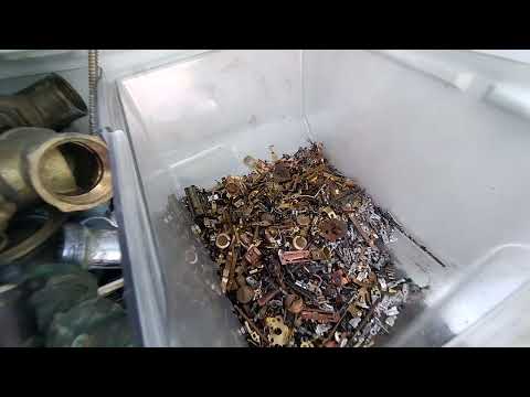 Видео: цена на металлолом в Казахстане упала до 40тенге за кг.