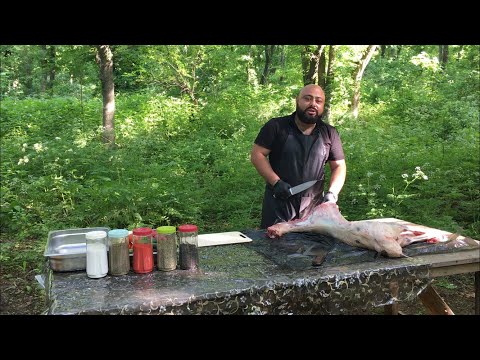 Видео: ГОТОВИМ БАРАНА В ЛЕСУ.COOKING A RAM IN THE FOREST