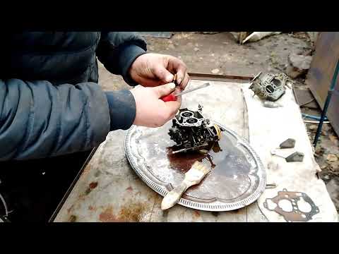 Видео: Чистка продувка карбюратора солекс. ЗАЗ ТАВРИЯ