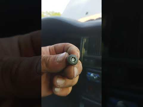 Видео: как поменять замок зажигания на Ауди 80 б3 1991 года