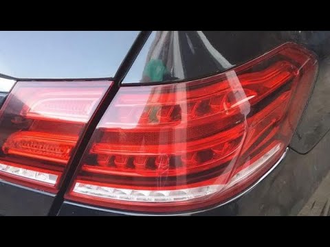 Видео: Мерседес w212 рестайлинг ремонт заднего фонаря