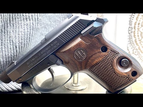 Видео: Beretta Tomcat 32 acp: НЕ СТОИТ!! недооценивать этот пистолет как серьезное оружие для самооборон...