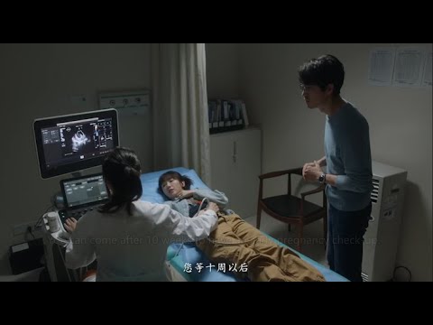 Видео: Муж никогда не хотел детей, пока не услышал сердцебиение будущего ребенка и не пришел в восторг.